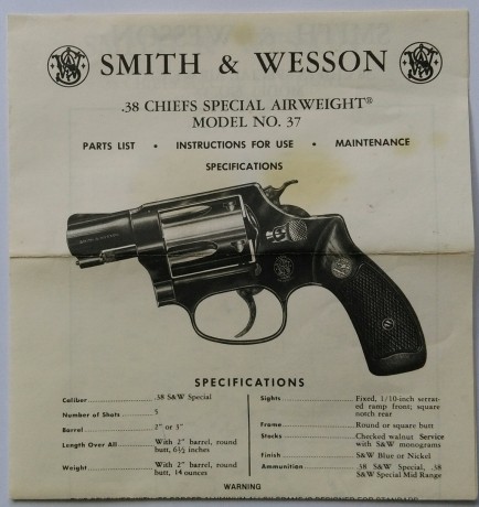 Vendo revolver Smith Wesson 2" 38 special, modelo 37 AIRWEIGHT, en perfecto estado, con dos cachas. 71