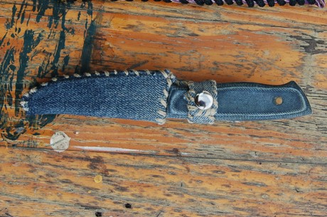- Enzo Trapper N690Co scandi. Está usado, aunque reafilado y pulido (es duro de pulir el puñetero), pero 00
