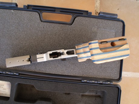 Un buen amigo vende su Walther GSP Expert con carro del 22 y muy poco uso. Me ha pedido que se la anuncie 00