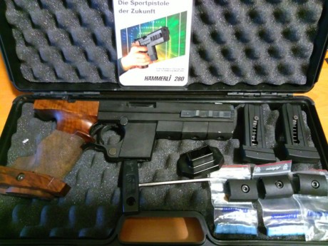 Vendo esta preciosa y maravillosa  HAMMERLI 280 del calibre 22 

Es el modelo más moderno de los tres 82
