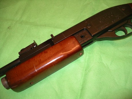 En venta carabina Gamo G1200 de CO2, sin restaurar, conmarcas de uso pero en estado de funcionamiento.

Precio 11