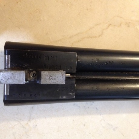 Vendo escopeta paralela del calibre 12/70. Marca Ugartechea, modelo 30. No expulsora.
Cañones impecables 10