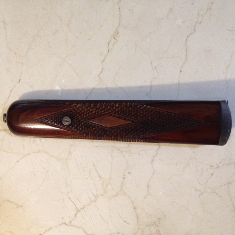 Vendo escopeta paralela del calibre 12/70. Marca Ugartechea, modelo 30. No expulsora.
Cañones impecables 20