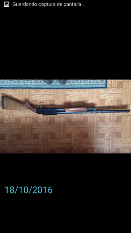 Se vende escopeta corredera mossberg combo con 2 cañones 1 largo con polichockes y otro corto con alza 01