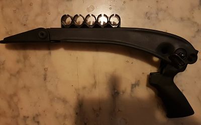 Hola compañeros, se vende esta  fantastica Remington 870 tactica, a la cual le he puesto varias cosillas 101