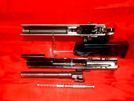 Por encargo de un Compañero que deja el tiro, vendo dicha pistola
preparada para el tiro de precisión 30