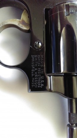 Vendo revolver Smith Wesson 2" 38 special, modelo 37 AIRWEIGHT, en perfecto estado, con dos cachas. 11