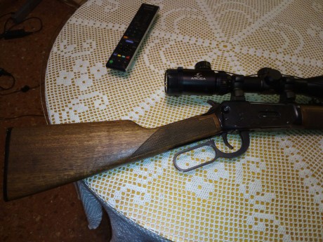 Vendo rifle fabricado en américa, es un Winchester de palanca modelo 94AE con seguro en la bascula para 02