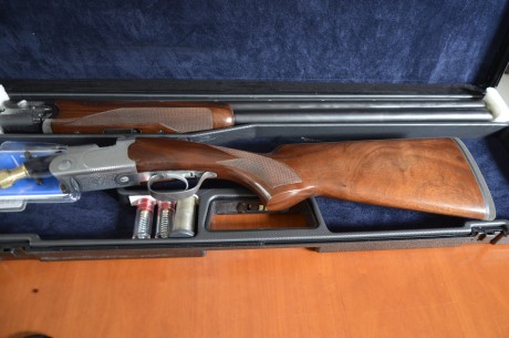Vendo escopeta beretta sporting 686 special, impecable. Cañón de 71 cm. banda ancha, selector, expulsor, 00