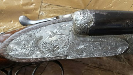 Vendo escopeta paralela Jabalí modelo 111, Zamácola Hermanos, calibre 12.
Tiene de todo, triple cierre 12