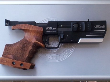 Por tener una  WALTHER SSP electrónica y también la WALTHER SSP mecánica me he decidido a poner a la venta 71