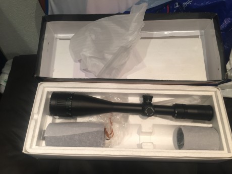 Buenos días: VENDIDO¡¡¡ Se puede cerrar el post. Gracias

Vendo visor Tasco 10/40/50 con reticula target 02