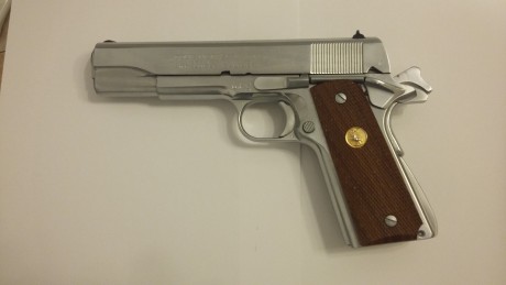 Pues eso, muy a mi pesar tengo que vender mi joya.

Se trata de un Colt 1911 Government MKIV Serie 70 02