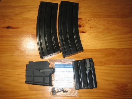 Hola. Vendo el adaptador para el VZ58 del 222R, para poder utilizar los cargadores del mismo calibre del 00