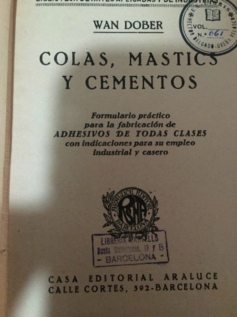 Hola, me encantan los libros antiguos, de historia, de ciencias sobre todo, biología, libros de naturalistas, 00