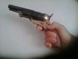 Hola.vendo revolver san marcos modelo sheriff de avancarga  calibre 44.por 280e 686372602.envió fotos 21