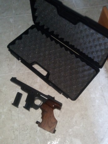 Vendo esta pistola en perfecto estado estetico y de funcionamiento que no puedo decir nada (bueno) que 00