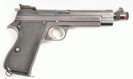 Se vende SIG P210-5 de 6" con dos cargadores, herramienta de desmontaje y dos cachas.
Superprecisa,

Rebajada 62
