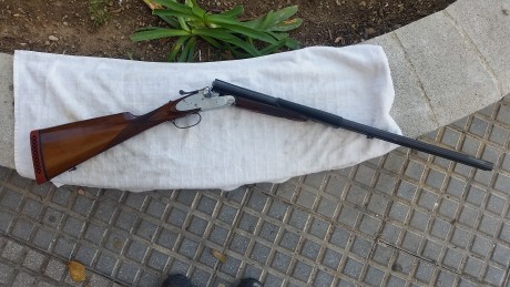 Se vende paralela Asken calibre 12-70.
1 y 3 estrellas, doble gatillo, pletinas largas, cañones 70cm, 00