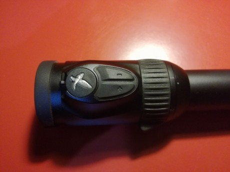 Hola a todos.

Un amigo mio de avanzada edad compró hace un mes este visor SWAROVSKY Z8i  1-8x24, es el 12