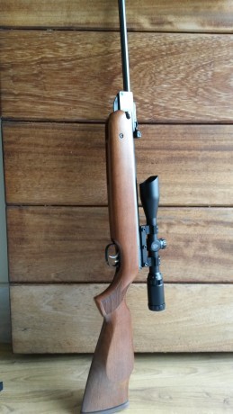 Vendo carabina Weihrauch hw 80k calibre 5,5 rigurosamente nueva. Comprada en Sermasports hace 1 mes. Incluye 02