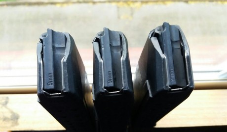 Vendo una Glock 17 3ªgen nueva, sin uso. Tres cargadores , maletin original y dos desconectores, uno de 20