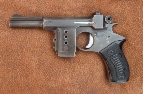 .
Vendo Pistola Bergmann Simplex

Preciosa. Pavón original al 99%. Mecaniza perfectamente.

Certificado 10