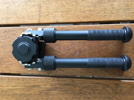 Buenas,
Vendo bipode tipo Atlas.
Precio 55 EUR puesto en casa. 01