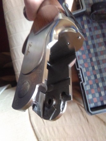 Vendo escopeta superpuesta válida para tiro y caza. No tiene casi uso, la vendo por falta de tiempo. Esta 72