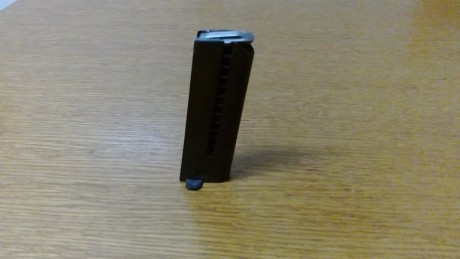 Buenas 
 Vendo este cargador para astra 300 9c, en muy buen estado y perfecto funcionamiemto.
 
   Precio: 02