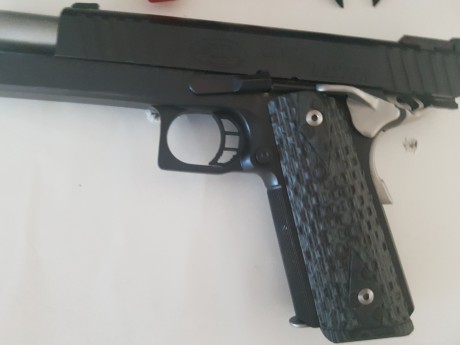 Hola Vendo STI Range Master de 9mm. muy poco uso siempre usada para tiro deportivo, precio  800 euros 00