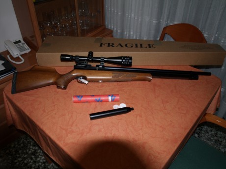 Vendo Carabina Air arms  S500 Xtra Fac  S/L 5,5  RH Haya, esta solo estrenada, con factura 22/ 3/ 2016, 02