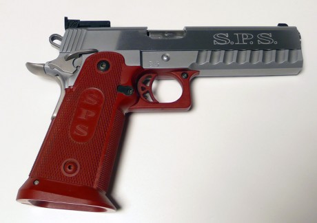 Se vende SPS Standard Plus 9mm cañón 5 pulgadas, viene con dos cargadores, el seguro de empuñadura está 20