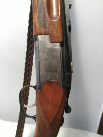 Se vende Rifle Laurona con cañón de escopeta. Buen estado. Poco uso. Tiene unos elegantes grabados de 00