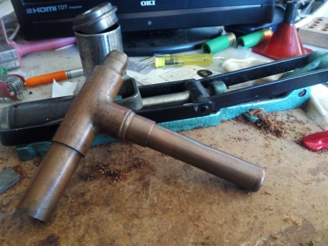 pues eso me gustaria hacer un recopilatorio de tablas de recarga para escopeta.

Para empezar ahí os pongo 00