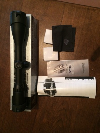 Visor Leapers 3-9x40 TF2 1 completamente nuevo y a estrenar.
Un Visor destacable por su calidad optica 01