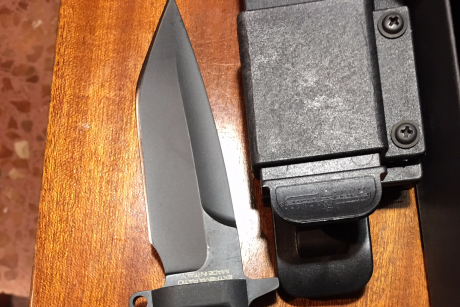 Vendo Cuchillo Extrema Ratio Modelo Col Moschin ( Compact Black)  a estrenar. Sin uso.
155 Euros. 00
