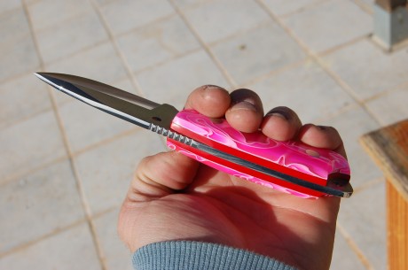 J&V (CDS) NANO en metacrilato rosa con aguas, pulido y con separadores en resina roja. Funda de cuero 00