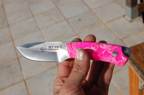 J&V (CDS) NANO en metacrilato rosa con aguas, pulido y con separadores en resina roja. Funda de cuero 12