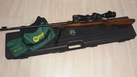 Vendo carabina CZ 452-2E prácticamente nueva con los siguientes accesorios: visor Crossnar 3-12x40 reticula 02