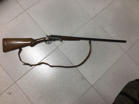 Un amigo me pide que le anuncie aqui dos escopetas antiguas.
Estan en Barcelona y los portes no estan 10