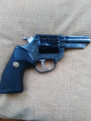   VENDIDO  

Se vende esta maravilla. Se trata de un revolver que lleva dos cilindros o tambores, con 01