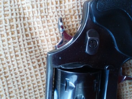   VENDIDO  

Se vende esta maravilla. Se trata de un revolver que lleva dos cilindros o tambores, con 11
