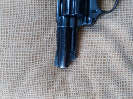   VENDIDO  

Se vende esta maravilla. Se trata de un revolver que lleva dos cilindros o tambores, con 10