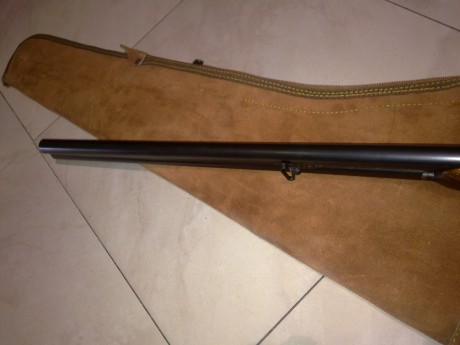No se ha usado practicamente nada. Impecable estado de pavón, madera y mecanismos. Extremadamente ligera. 01