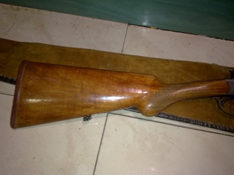 Se encuentra en un extraordinario estado, muy poco usada. Completamente plegable y muy ligera, apenas 02