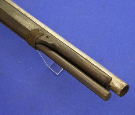 Voy a colocar unas fotos de un arma larga alemana de llave de mecha del siglo XVI. 22