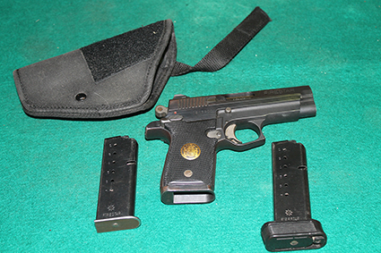 Vendo PISTOLA STAR – CALIBRE 9mm. Por cambio a Aire Comprimido.
Esta pistola viene con dos cargadores, 01