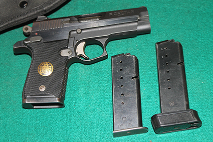 Vendo PISTOLA STAR – CALIBRE 9mm. Por cambio a Aire Comprimido.
Esta pistola viene con dos cargadores, 00
