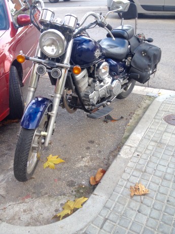 Cambio moto Daelim daystar 125, es del año 2004 y tiene 41.000 km, está sin Itv porque llevo dos años 01